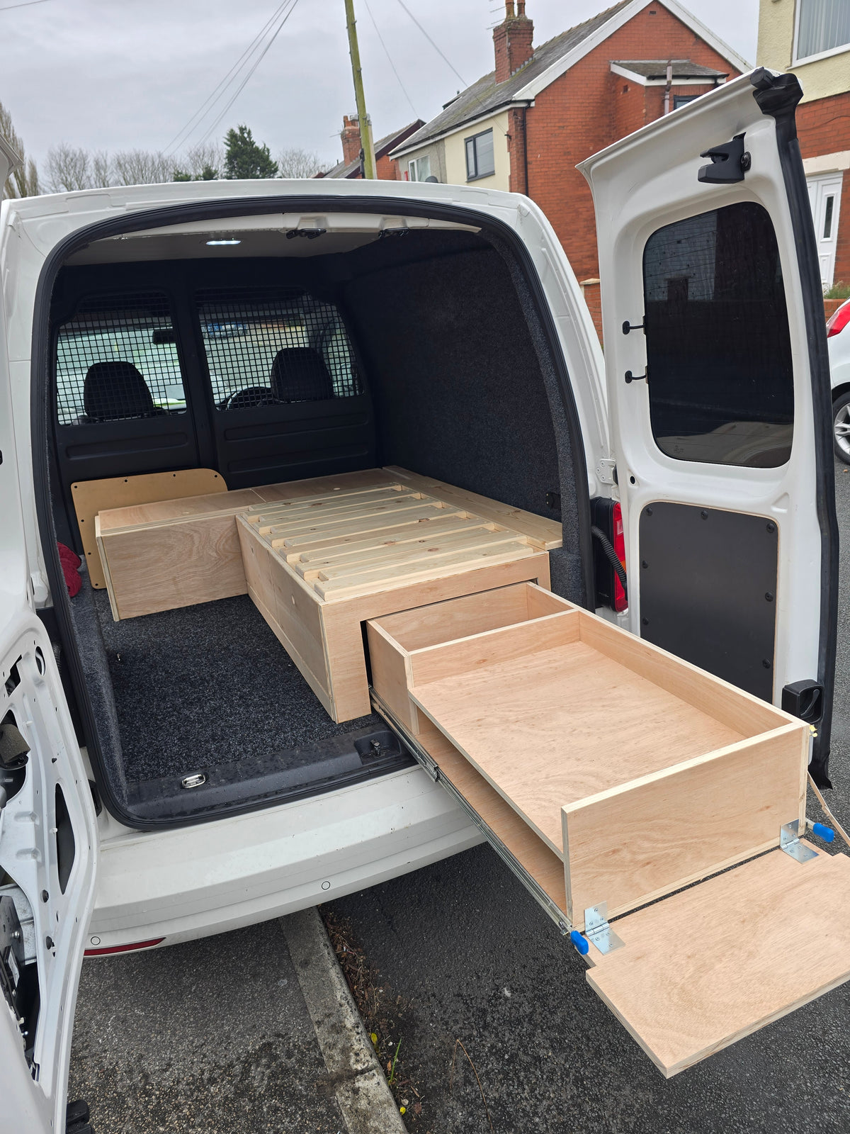 SWB VW Caddy L-Shape Pull-Out Camper Bed with Drawer