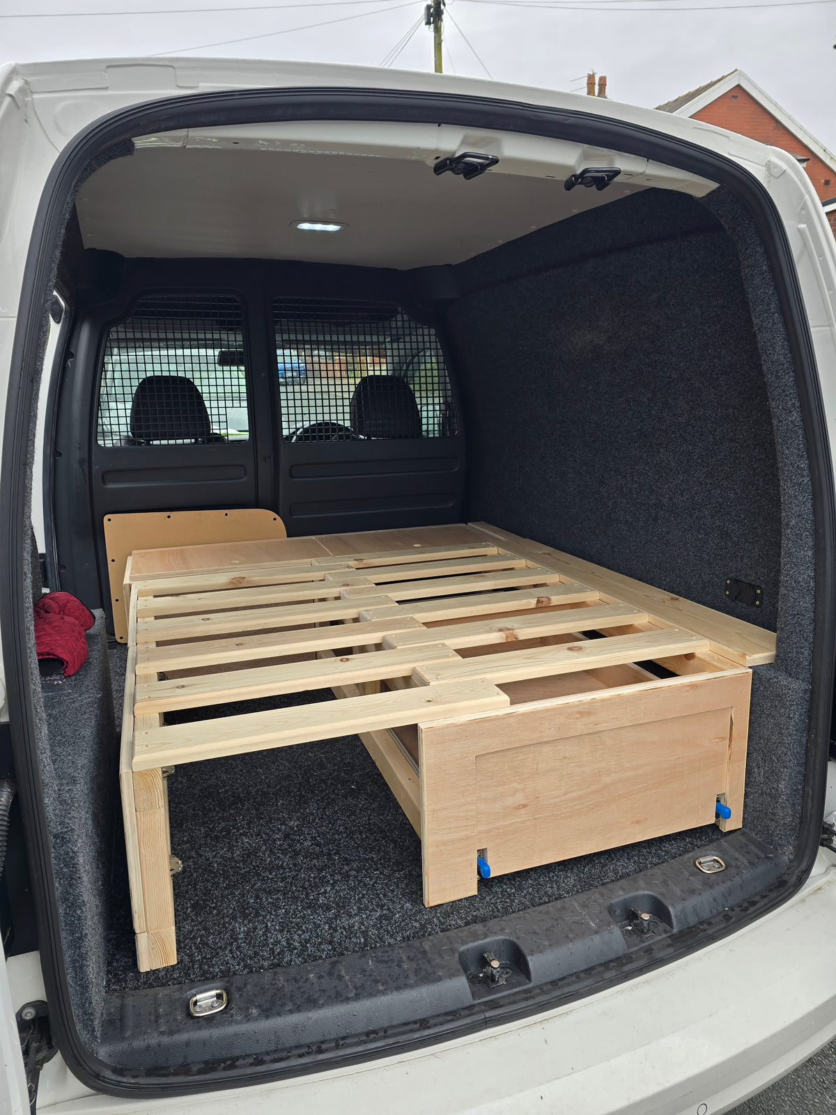 SWB VW Caddy L-Shape Pull-Out Camper Bed with Drawer