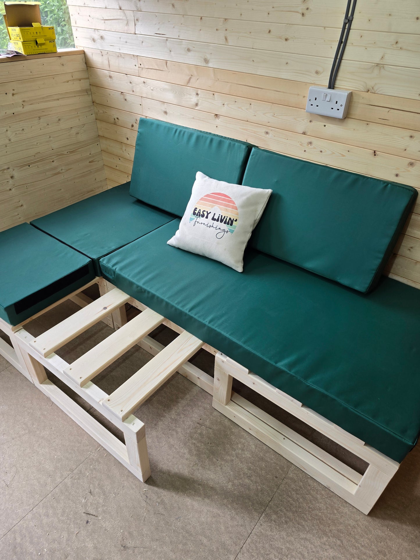 3 Section Pull-Out Bed - Split into 2 Boxes