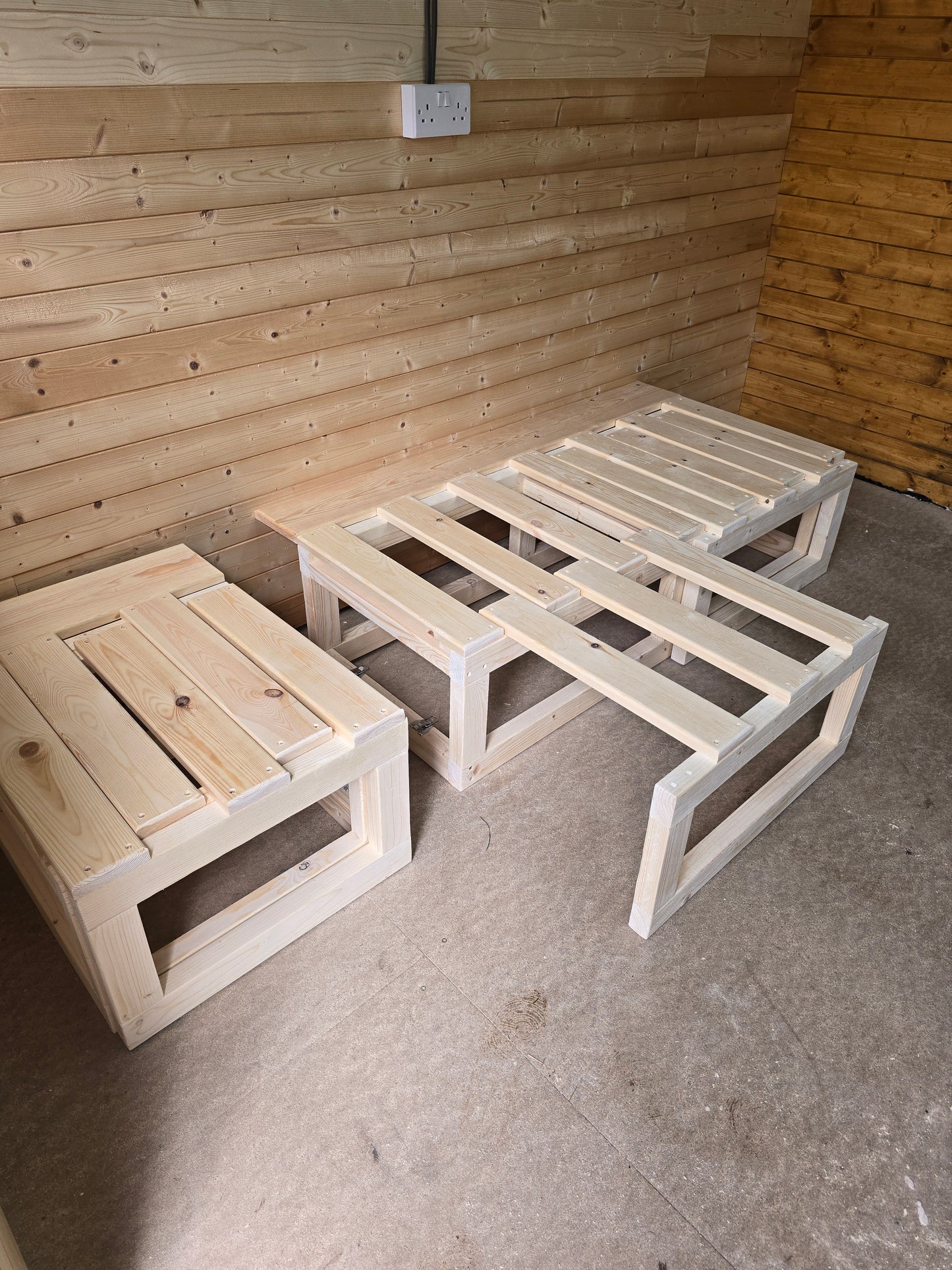 3 Section Pull-Out Bed - Split into 2 Boxes