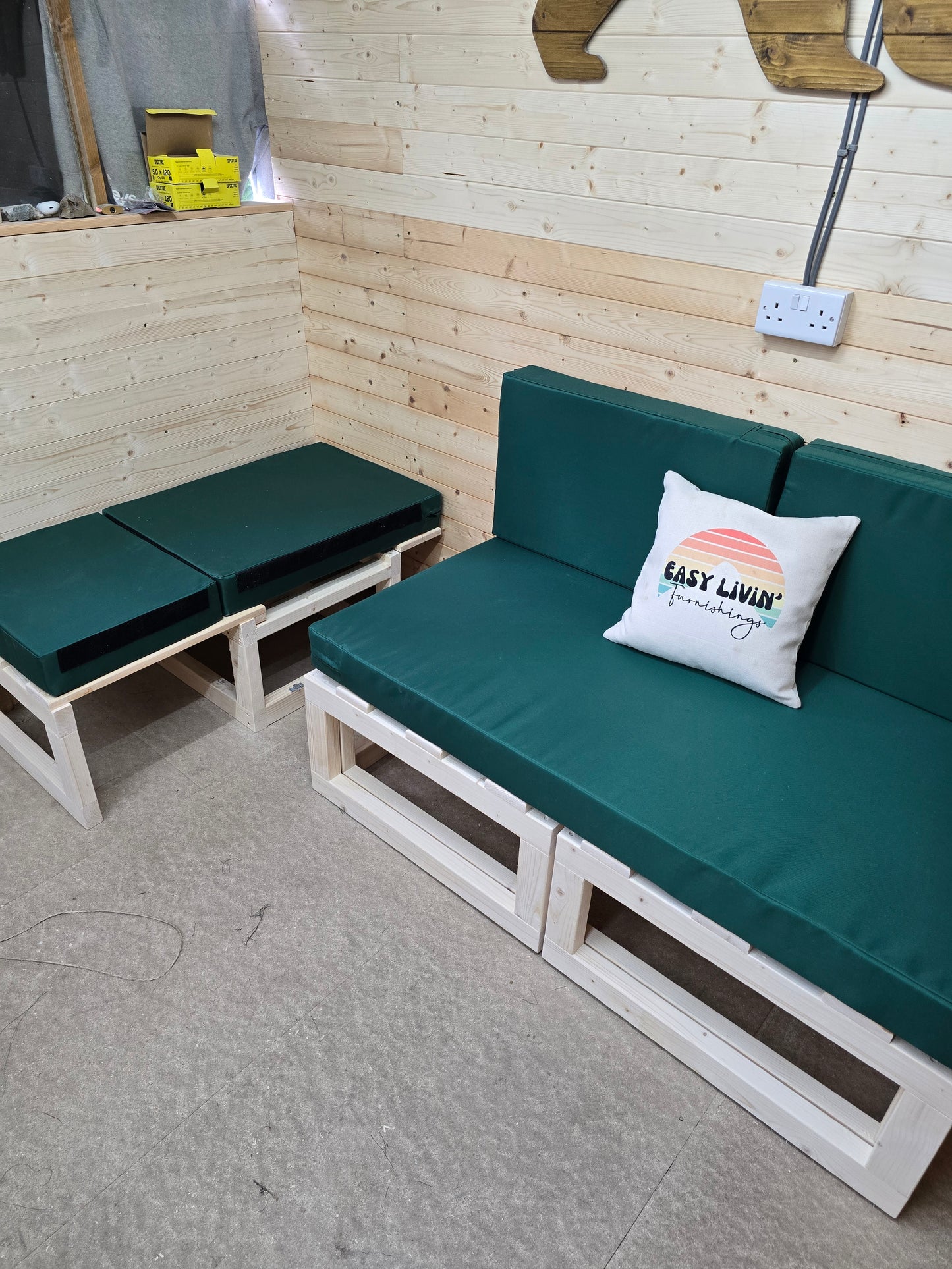 3 Section Pull-Out Bed - Split into 2 Boxes