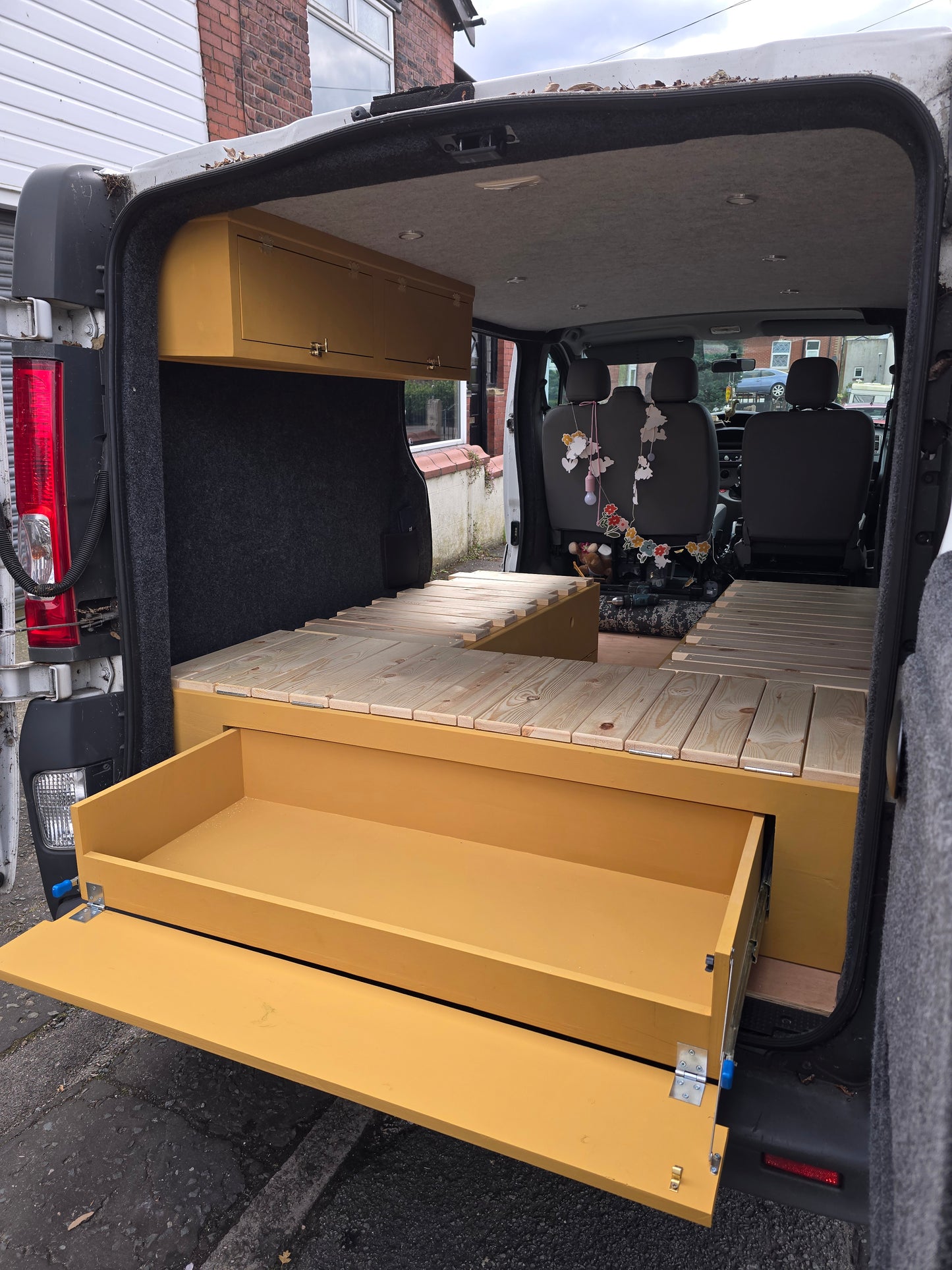 Bespoke U-Shape Van/Camper Bed and Seating. Pull-Out Van Bed