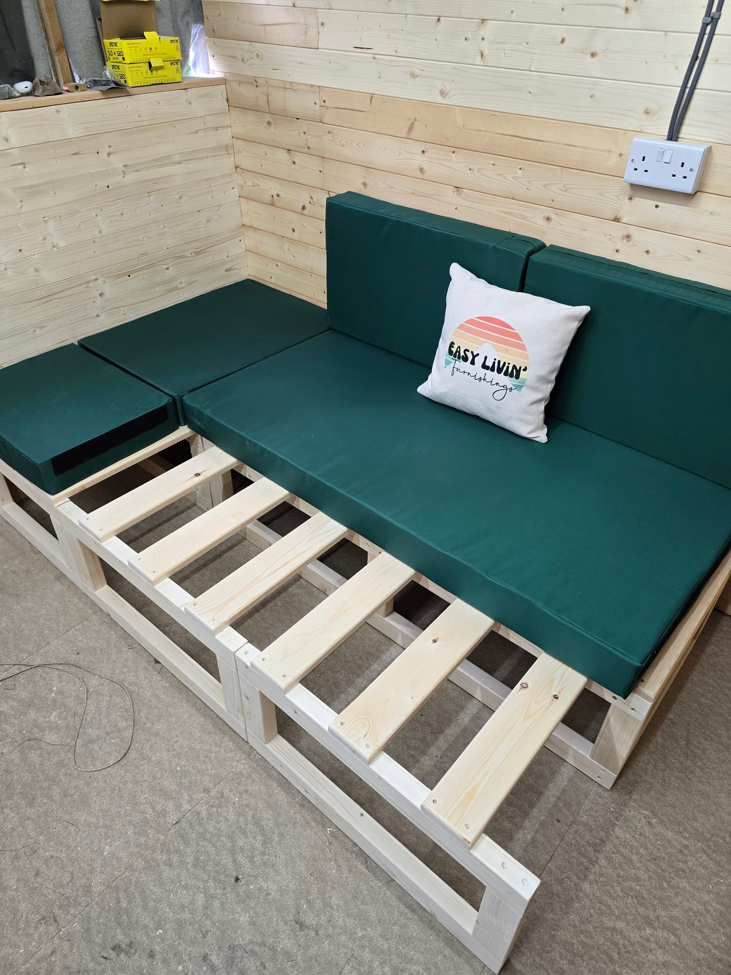 3 Section Pull-Out Bed -  Split into 2 Boxes